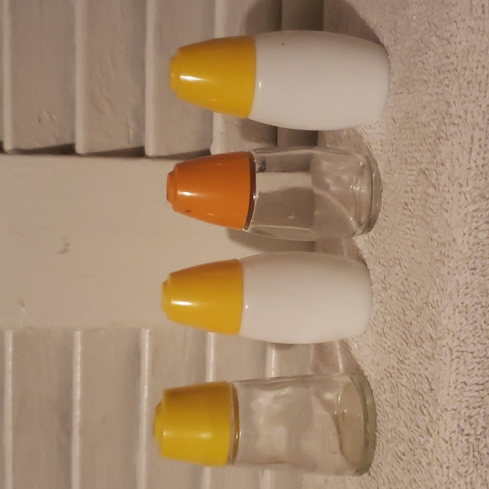 Vintage Shakers